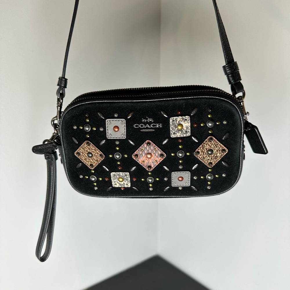 COACH CROSSBODY BAG CLUTCH / BAG WITH PRAIRIE RIVETS  - Style No. 24309